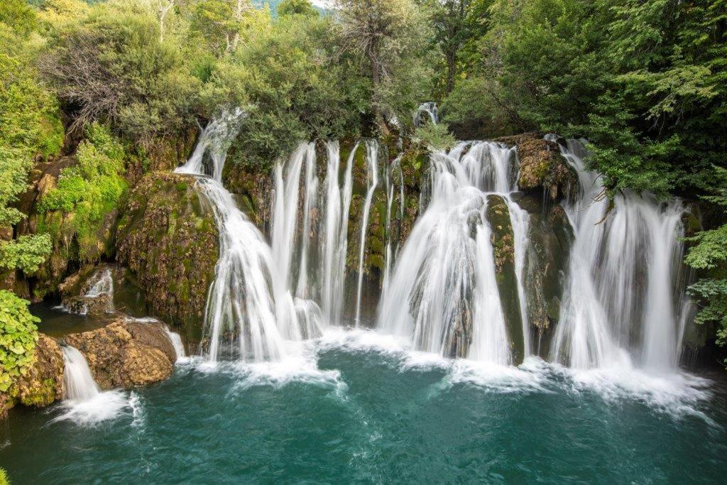 Apartman Mely Kulen Vakuf Dış mekan fotoğraf