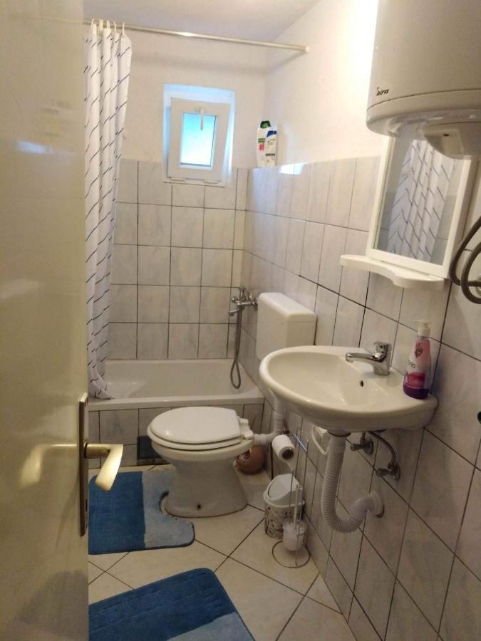Apartman Mely Kulen Vakuf Dış mekan fotoğraf